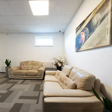 מלון Bnc - Restaurant - Bowling