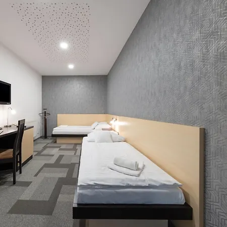 Bnc - Restaurant - Bowling מלון ברטיסלאבה