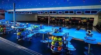 Bnc - Restaurant - Bowling מלון 3*