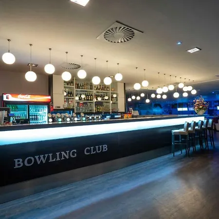 Bnc - Restaurant - Bowling 3*