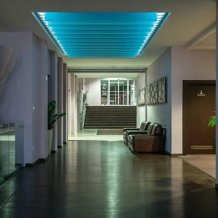 Bnc - Restaurant - Bowling 3* ברטיסלאבה