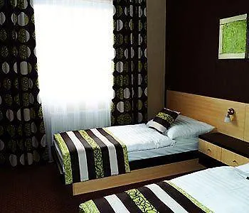 Bnc酒店 - 餐厅 - 保龄球