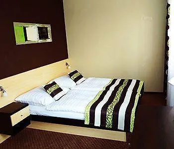 Bnc酒店 - 餐厅 - 保龄球