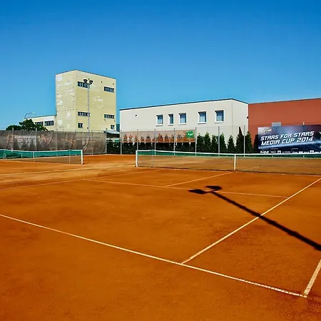酒店 Bnc酒店 - 餐厅 - 保龄球